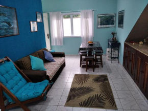 Apartamento em maranduba com ar condicionado